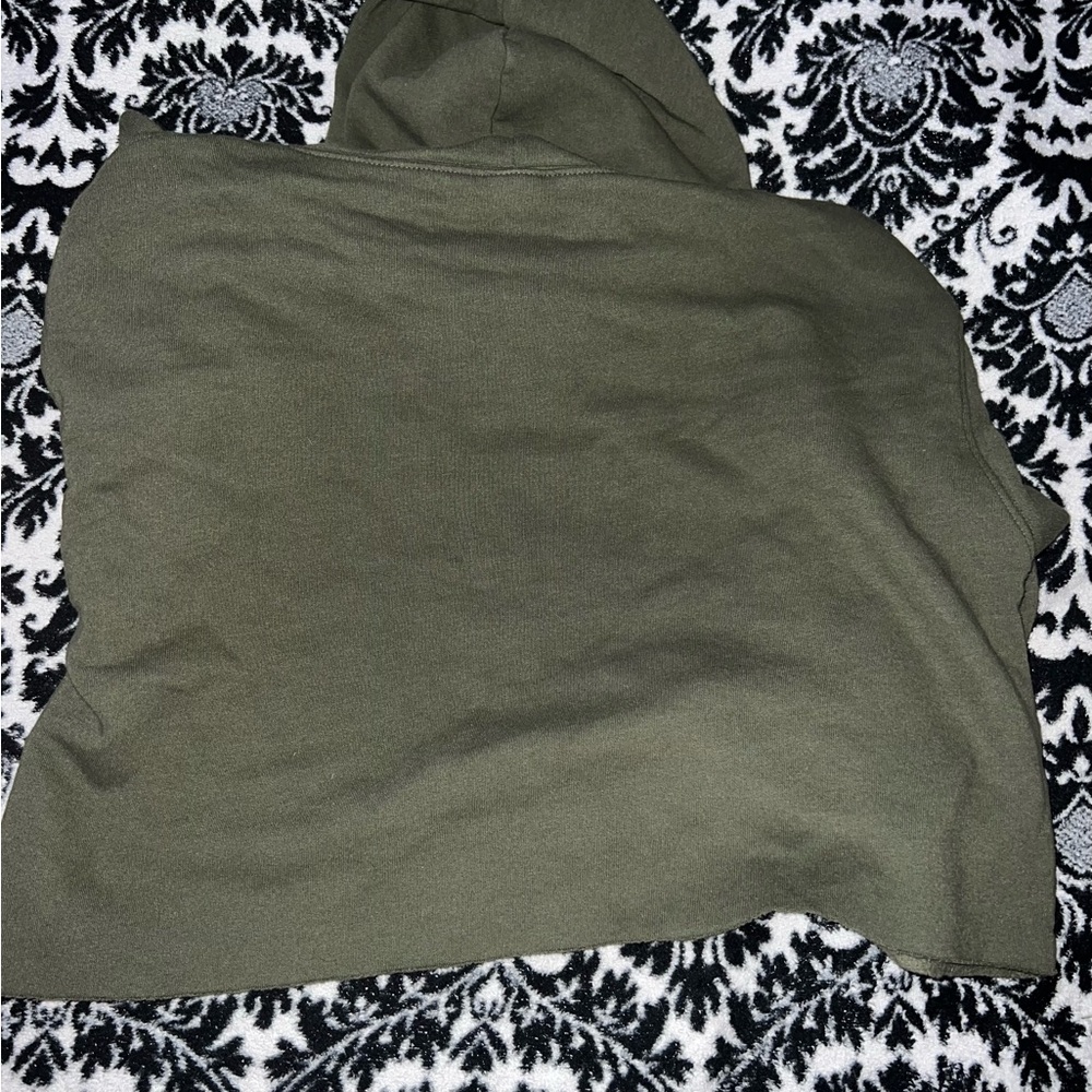 Cropped Sweater - Picture 2 of 2